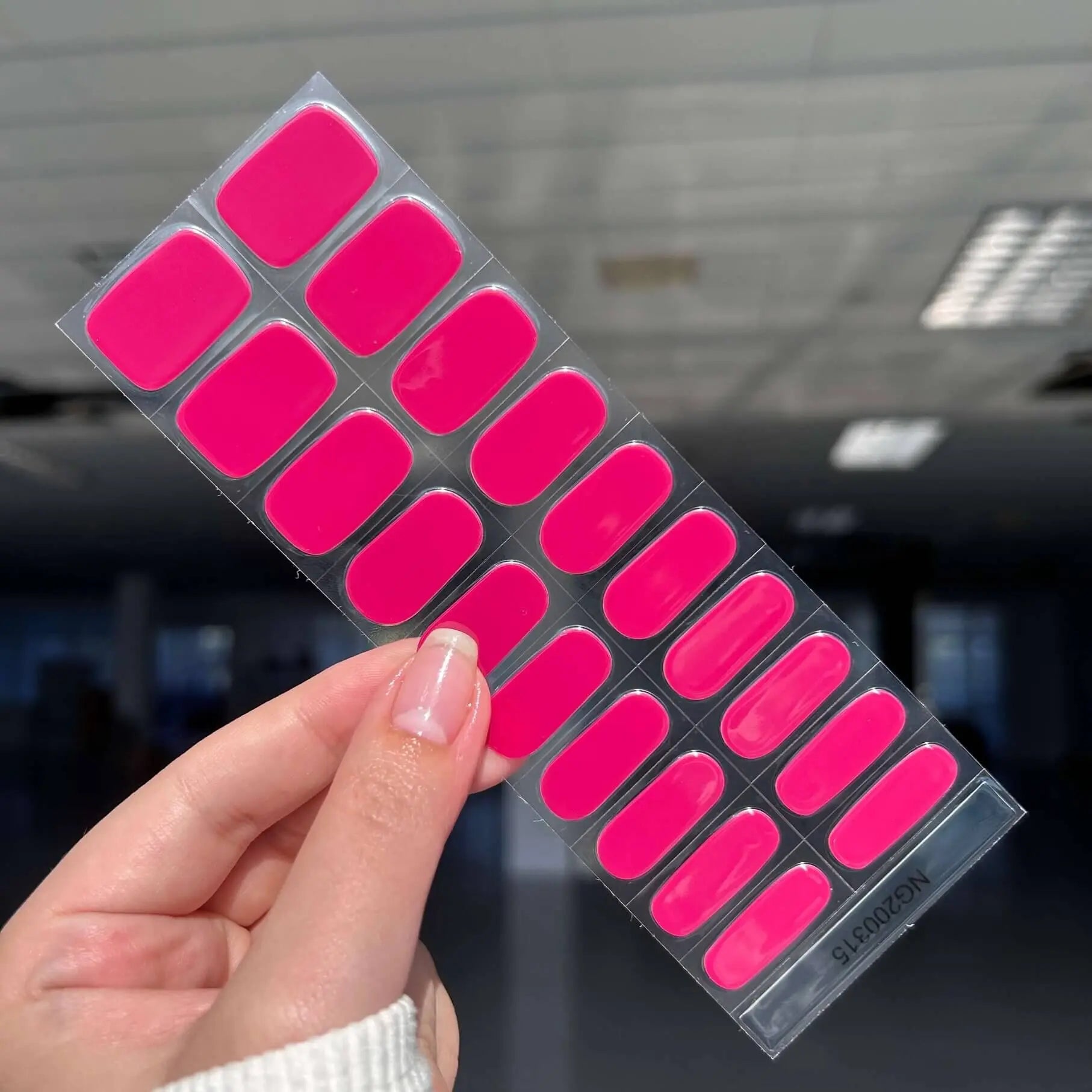 Spring Summer Nails Solid Color Hot Pink Semi Cured Gel Nail Strips - NG200315 Quinnas