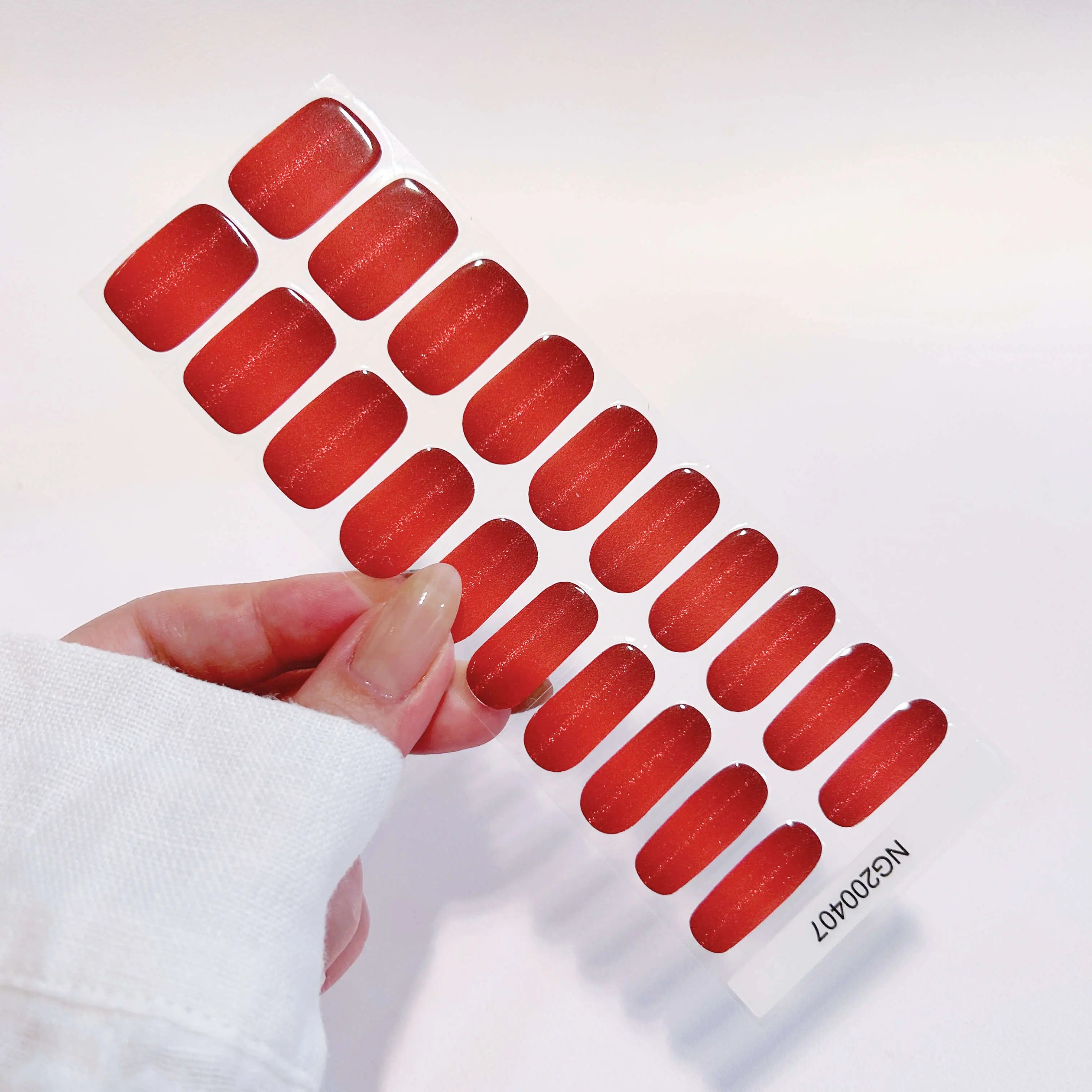 Cat Eye Red Black Ombre Nails Semi Cured Gel Nail Strips