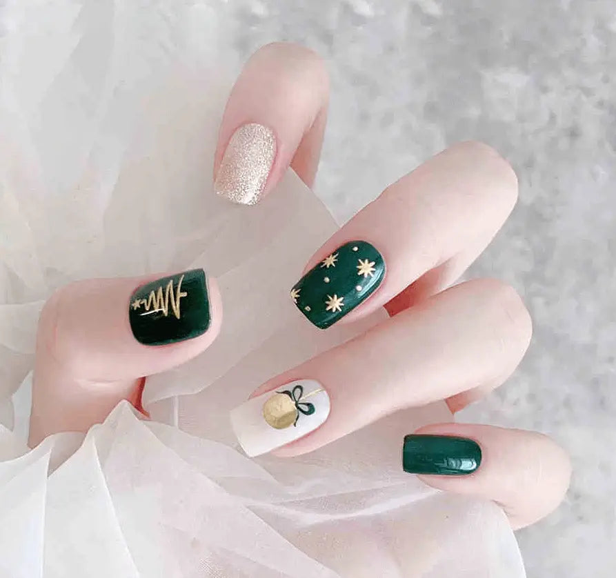 Quinnas Quinnas Classy Christmas nails Semicured Gel Nail Strips, Snowflake Nail Christmas Winter Quinnas