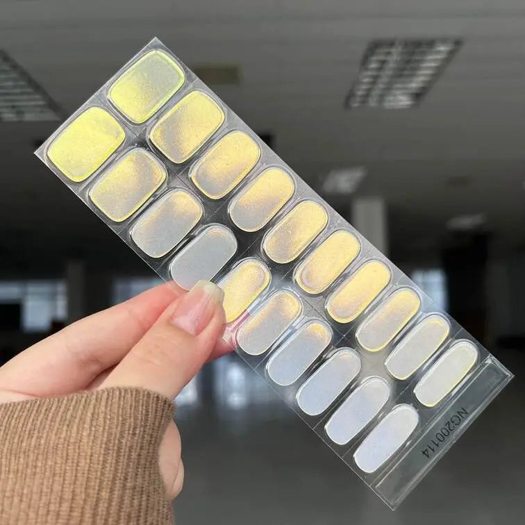 Glossy Pearl Aurora Chrome Nails Semi Cured Gel Nail Strips 114