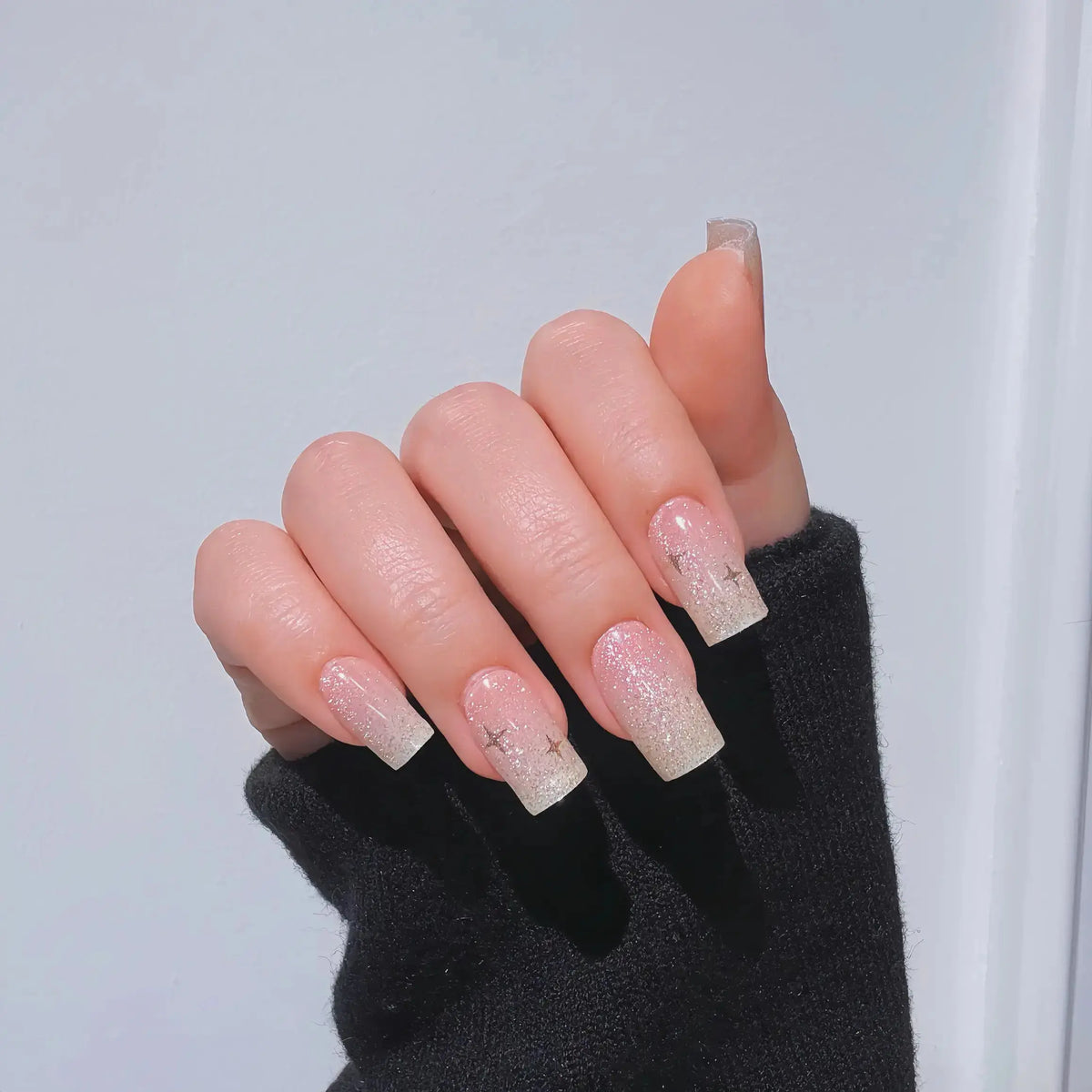 Pink Nails That Shine This Spring