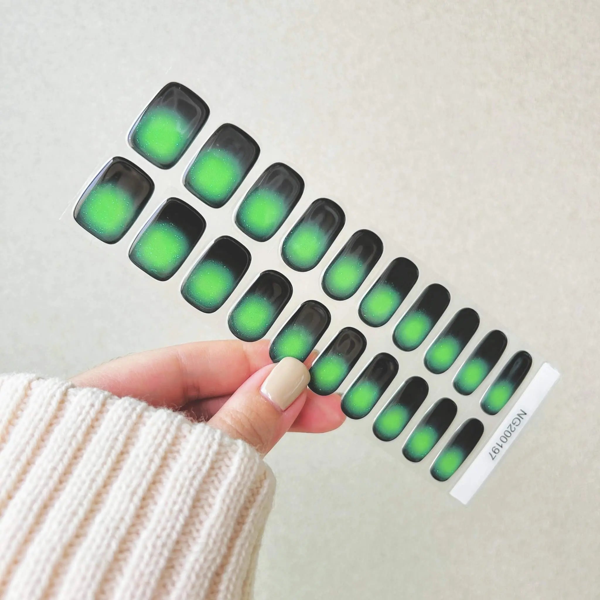 Semi Cured Gel Nail Strips - NG200197 Quinnas