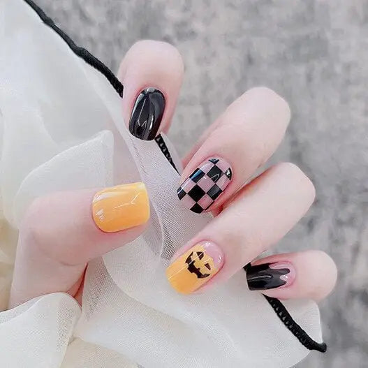 Semi Cured Gel Nail Strips` Quinnas